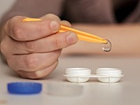 15 правил безопасного ношения контактных линз